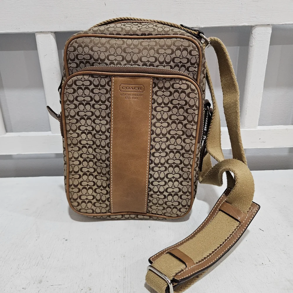Coach Signature Mini C Camera/Sling Adjustable Bag Unisex Canvas & Leather